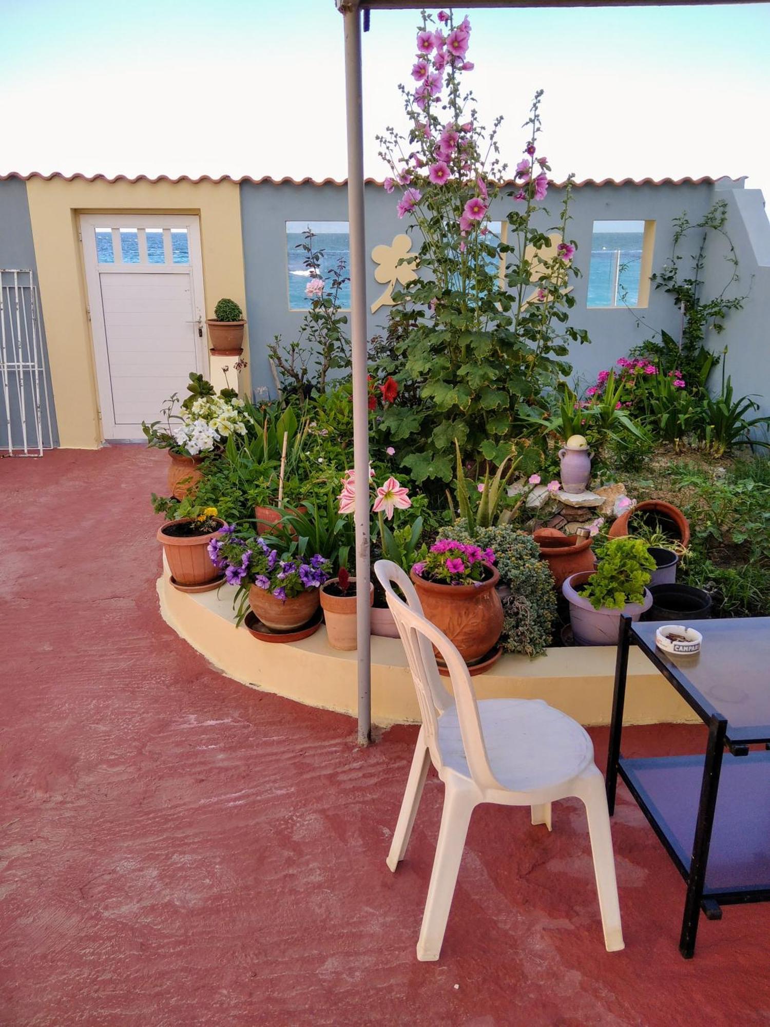 데르베니 House Next To The Sea Side 아파트 외부 사진
